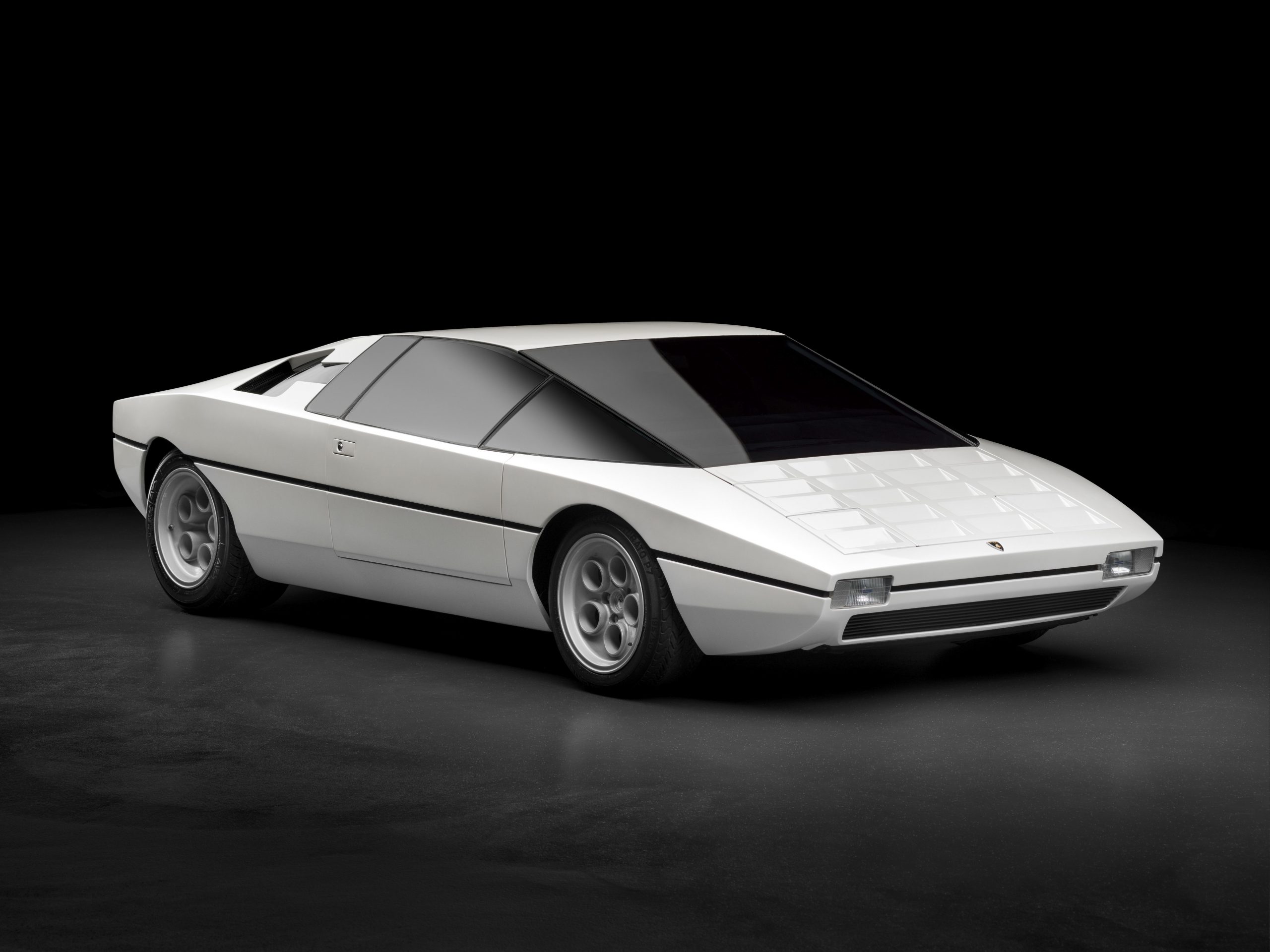 Ngược dòng thời gian 60 năm Automobili Lamborghini (Phần 2)